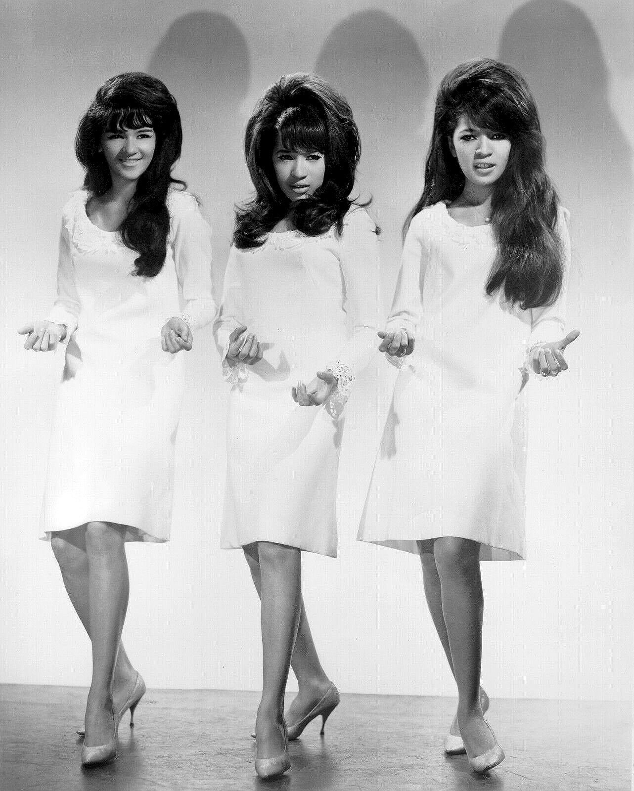 THE RONETTES 8X10 GLOSSY PHOTO IMAGE #5
