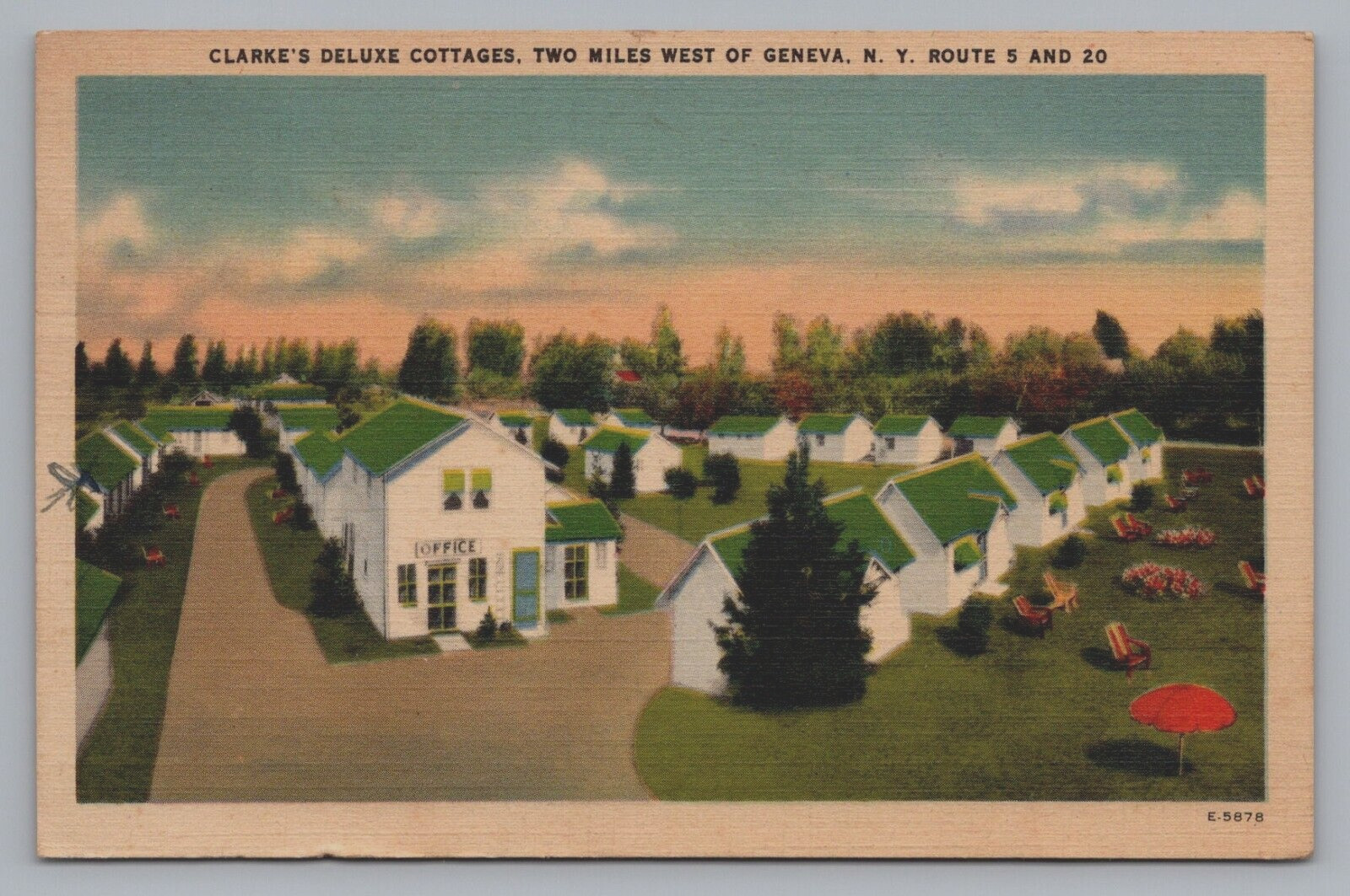 Postcard New York Geneva Clarke\'s Deluxe Cottages Linen 1948 C158