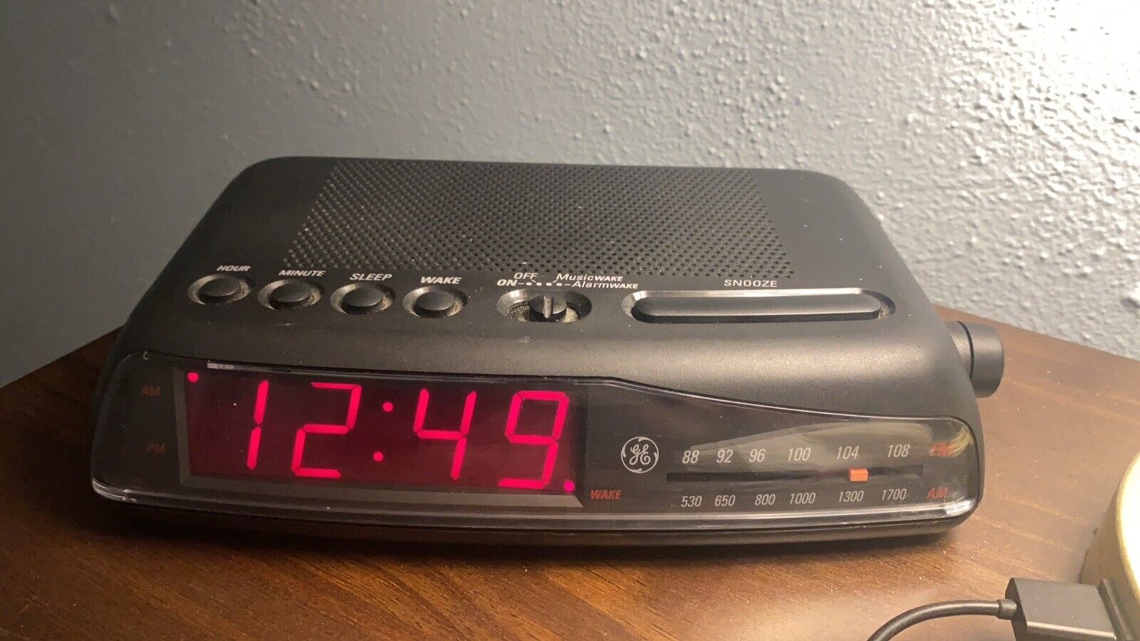 Vintage 1990s GE Alarm Clock 7-4817B Tested Battery Backup