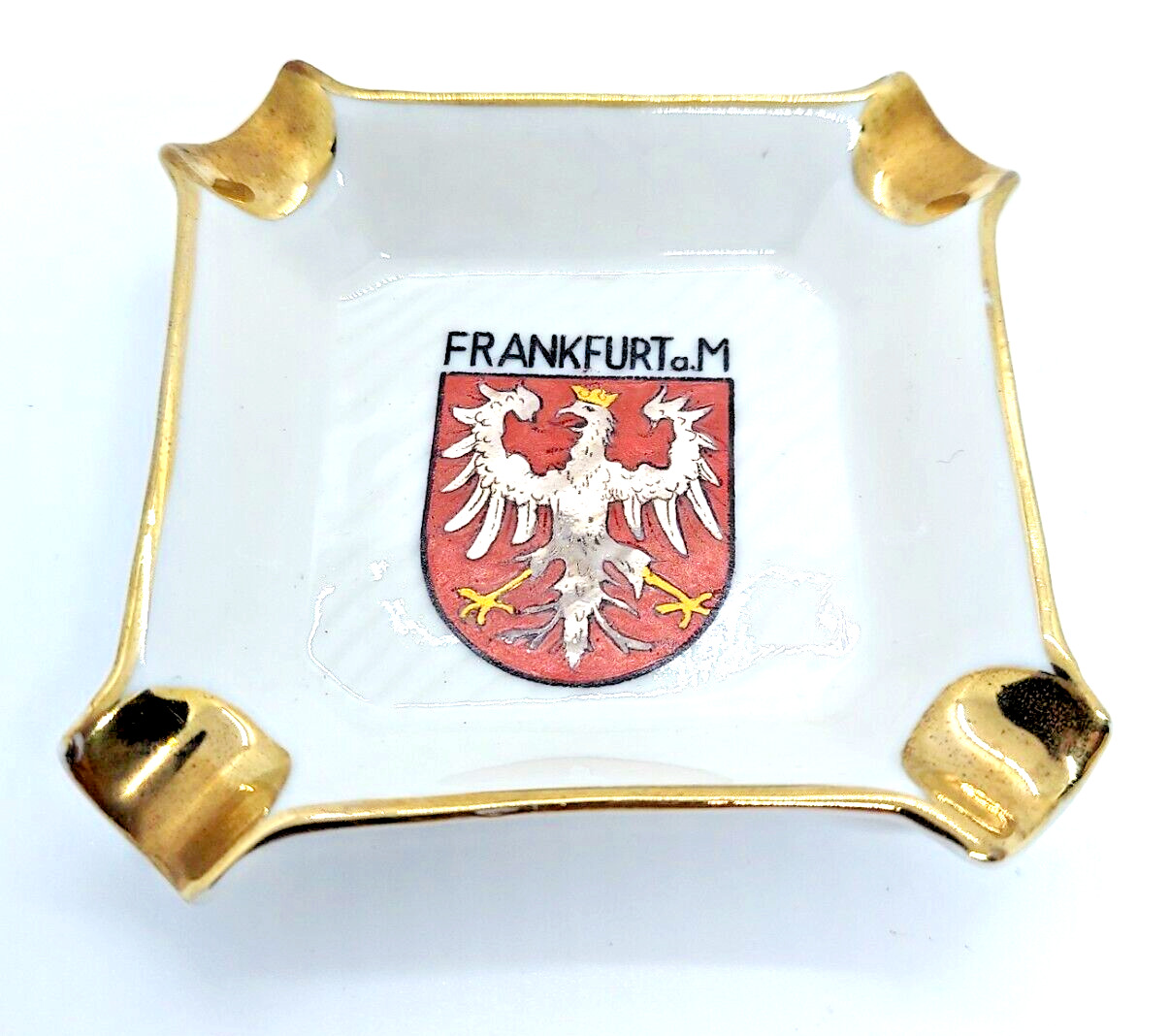 Frankfurt a. M. Ashtray Gold Rim German Vintage Ceramic Souvenir Cigarette 3\