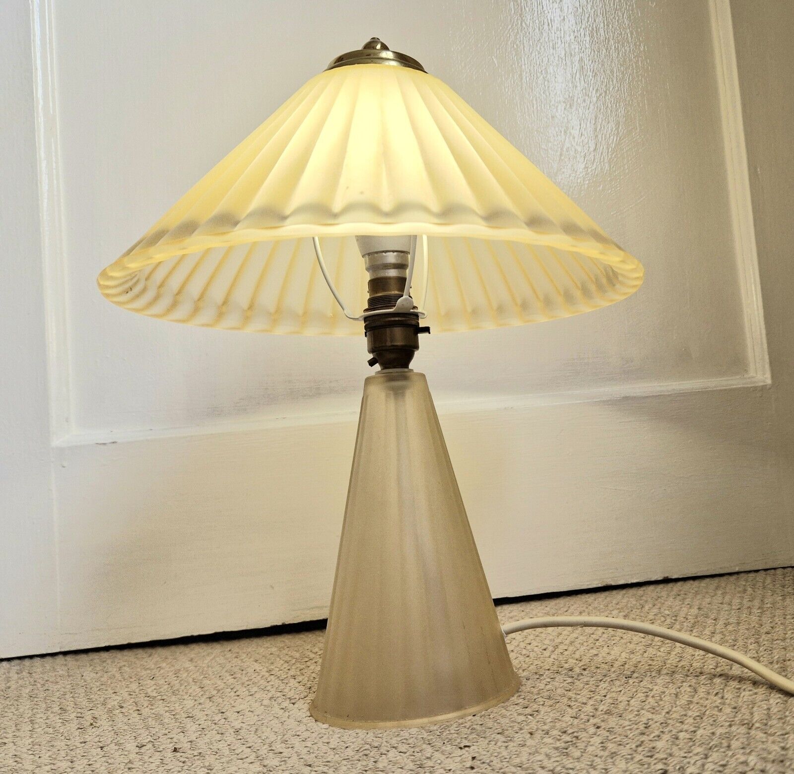 1980\'s Vintage Pressed Frosted Glass Art Deco Style Ribbed Fan Shade Cone Table 