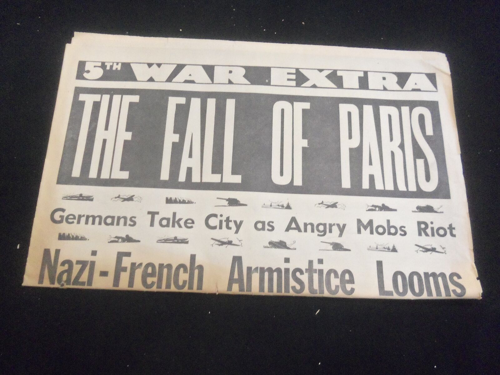 1940 JUNE 14 L. A. EVENING HERALD EXPRESS NEWSPAPER - THE FALL OF PARIS- NP 5734