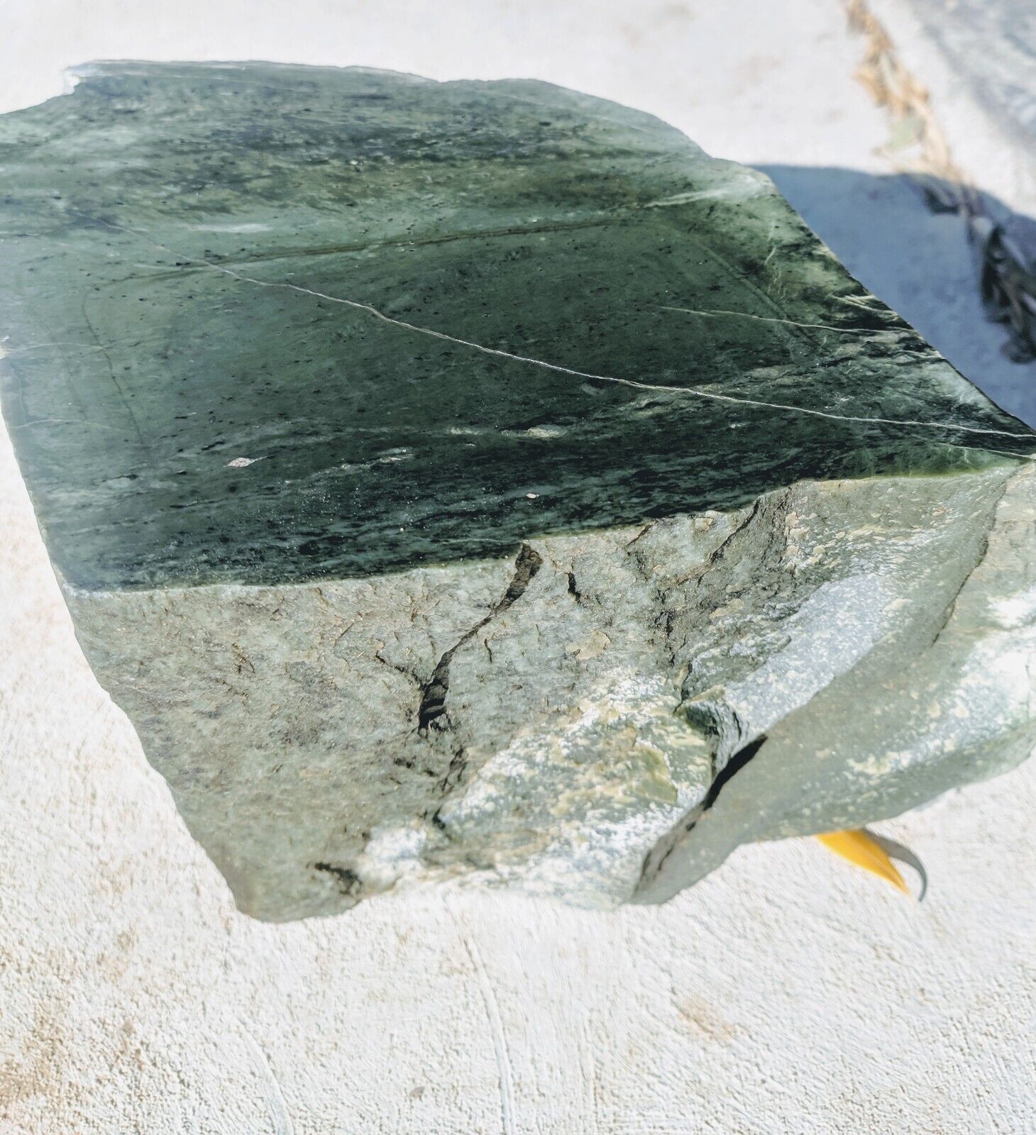 23 lb translucent Mariposa Yosemite California  Green nephrite  Jade Rough -