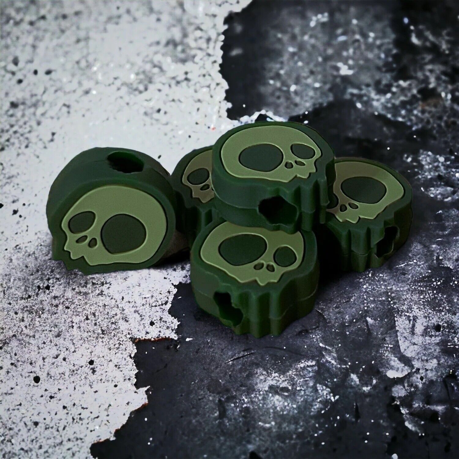 Maniac EDC “Evergreen” PVC Skull Bead