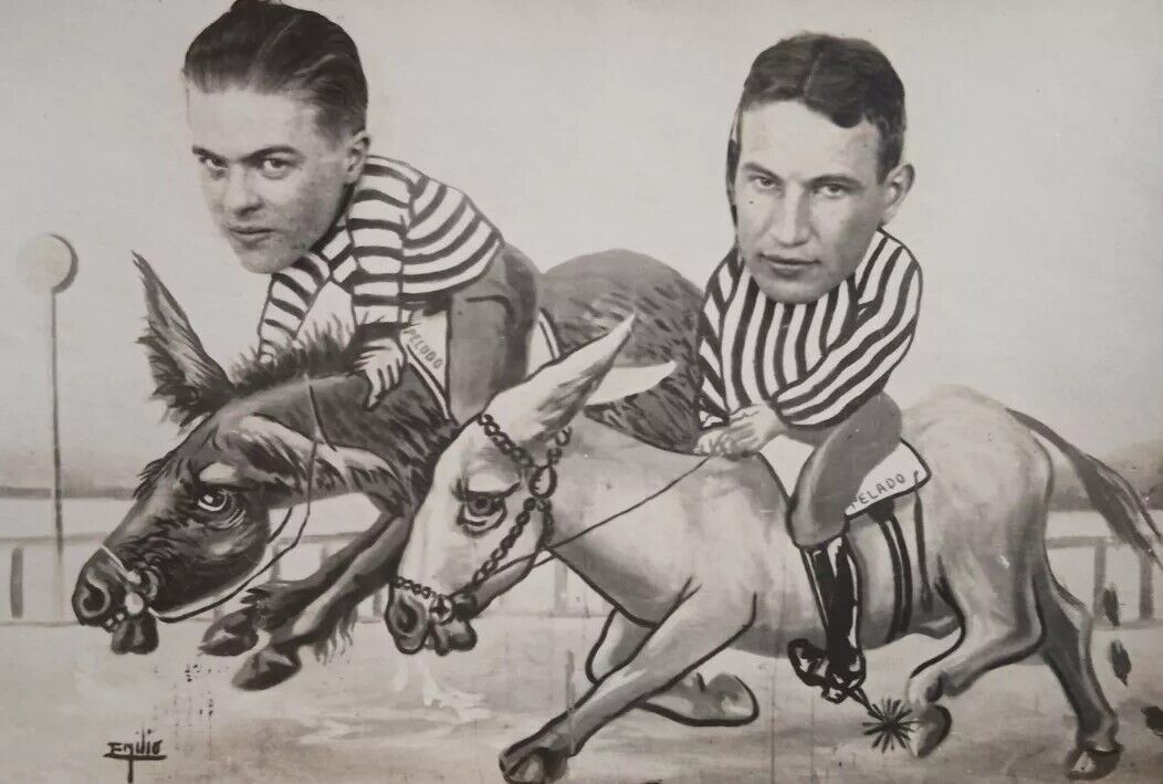 ANTIQUE CUTOUT ARCADE PHOTO - DONKEY RACE Postcard UNPOSTED 1924 BuenosAires