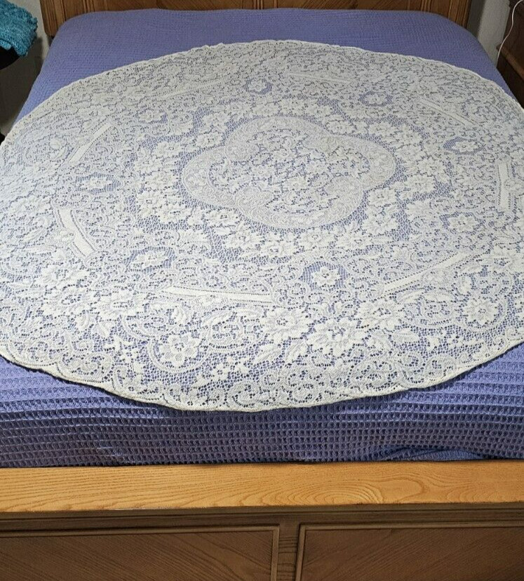 Vintage Madeira Ecru Lace Round Tablecloth 74\