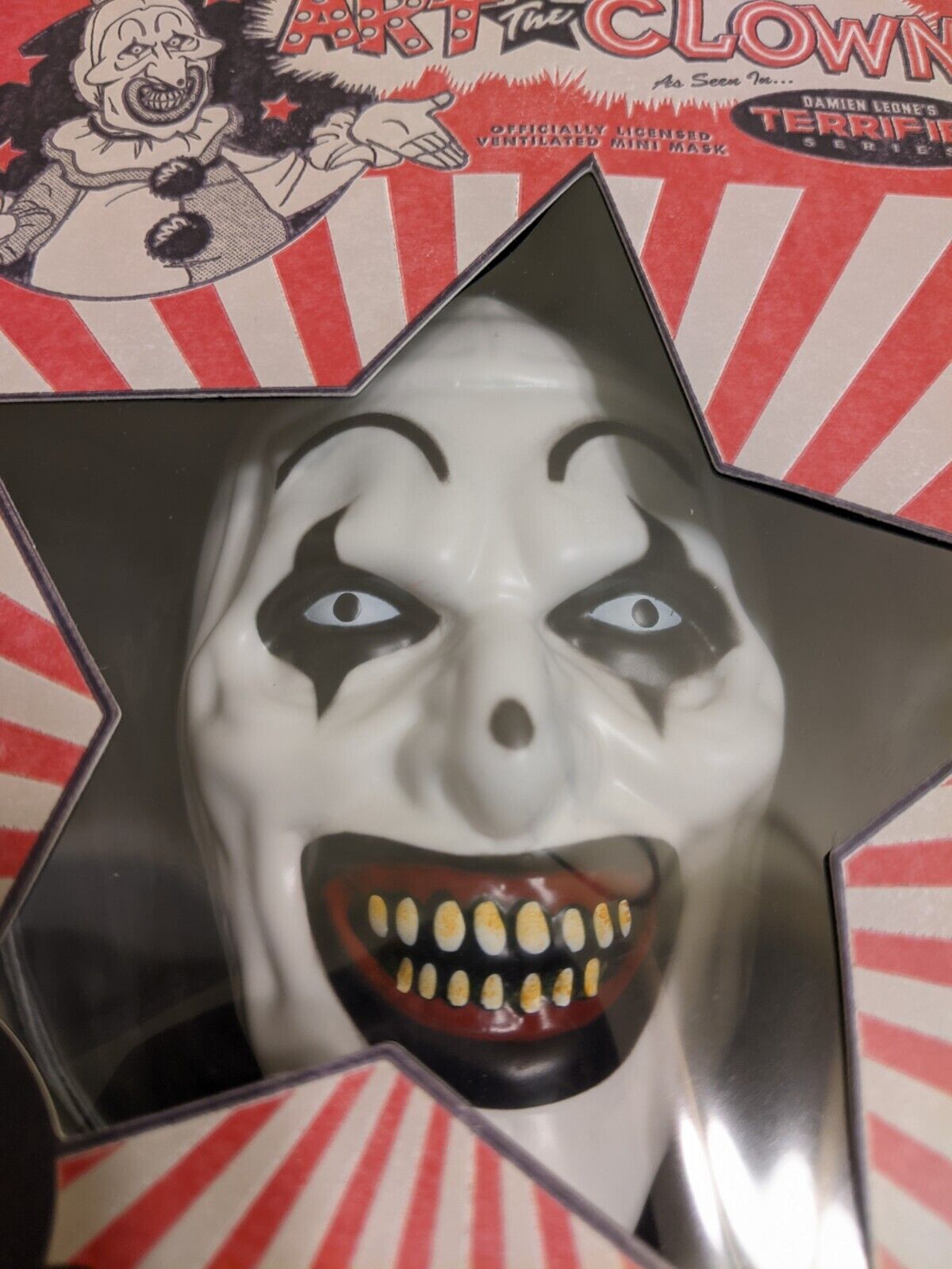 Terrifier 2 Art the Clown Mini Mask Walmart Exclusive Bloody Disgusting NEW