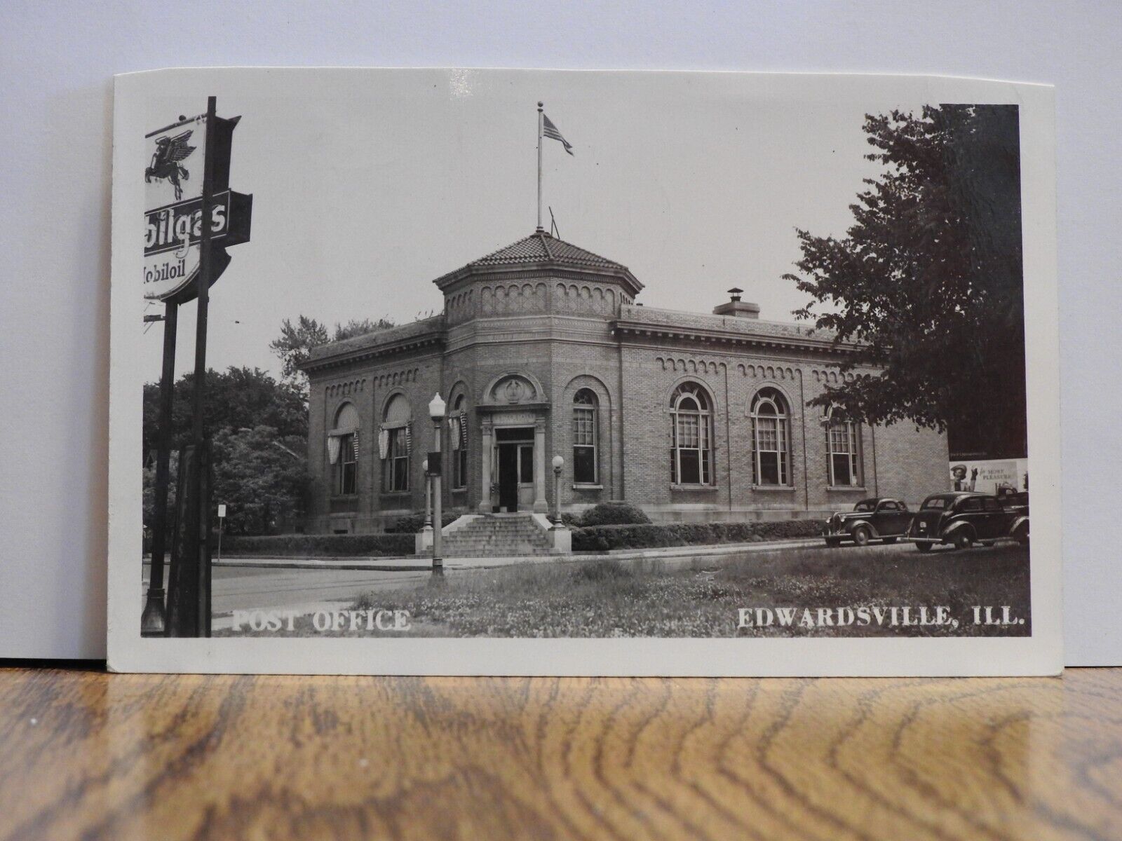 Post Office Mobilgas Edwardsville, Illinois Real Photo Post Card Posted 1947 Fla