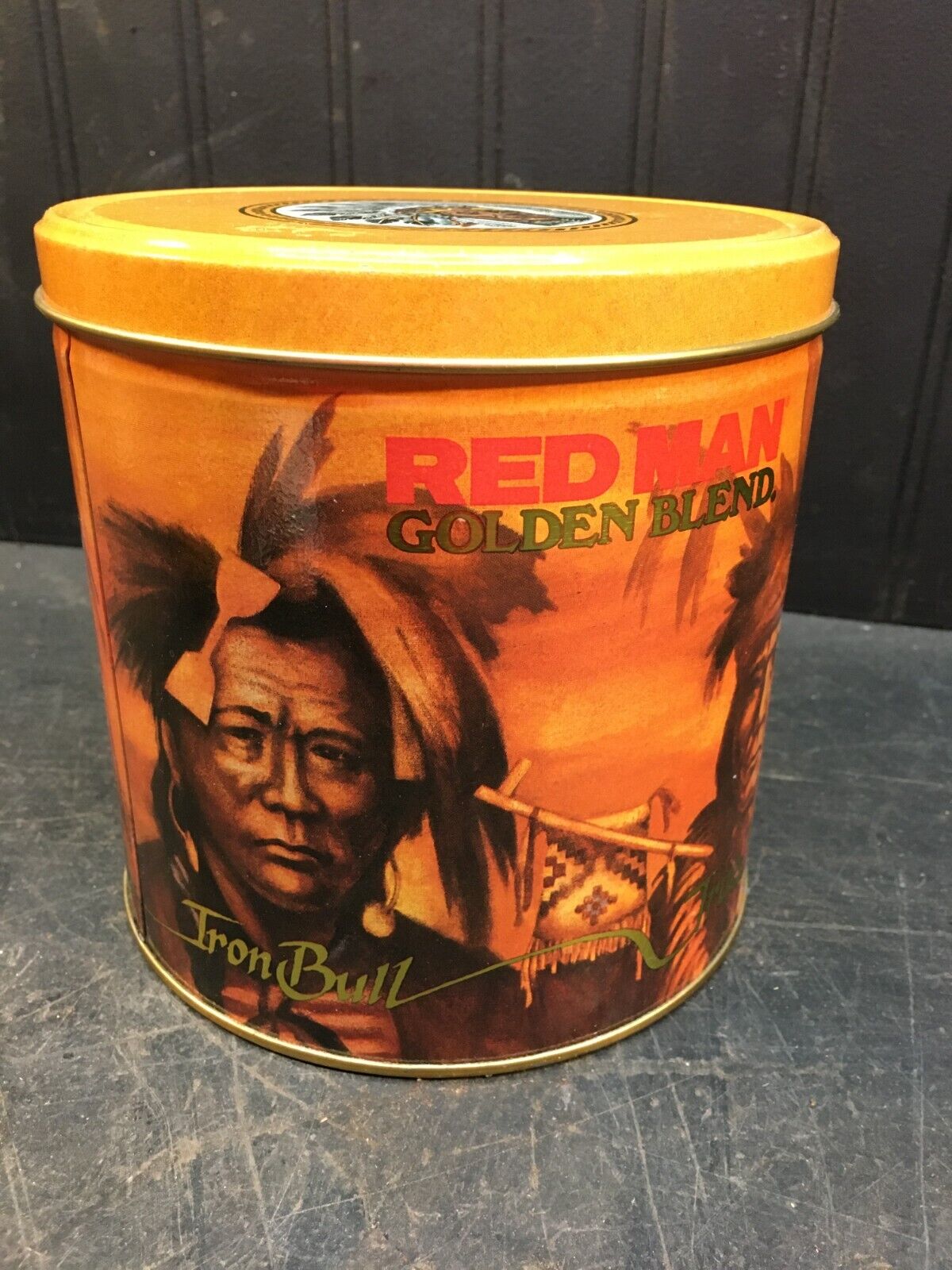 1988 RED MAN CHEWING TOBACCO TIN GOLDEN BLEND RED CLOUD SITTING BULL TRUE EAGLE