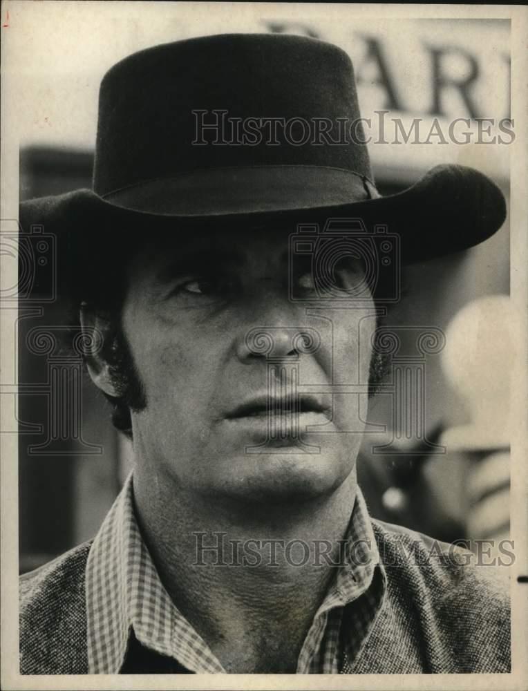 1977 Press Photo Actor James Garner - lrx70618