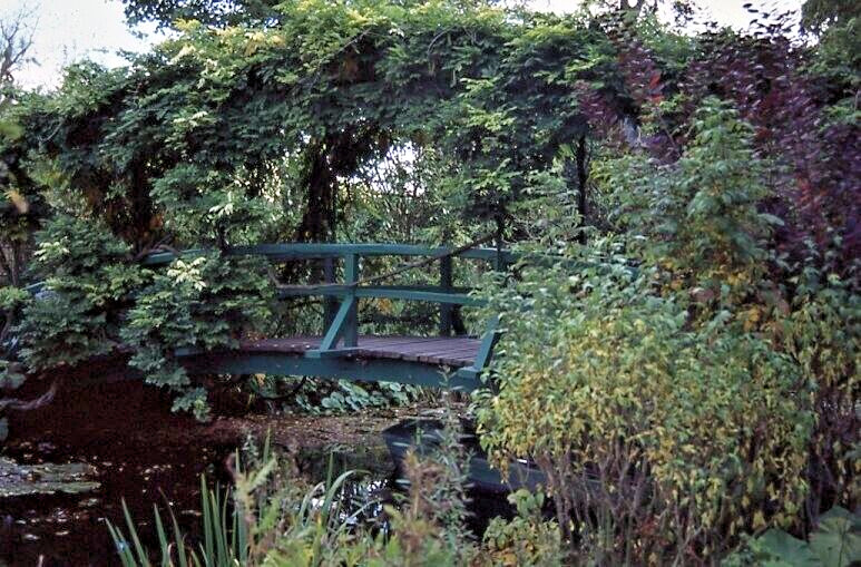 Vintage Original Bridge Monets Garden Giverny France 35mm Slide 4A