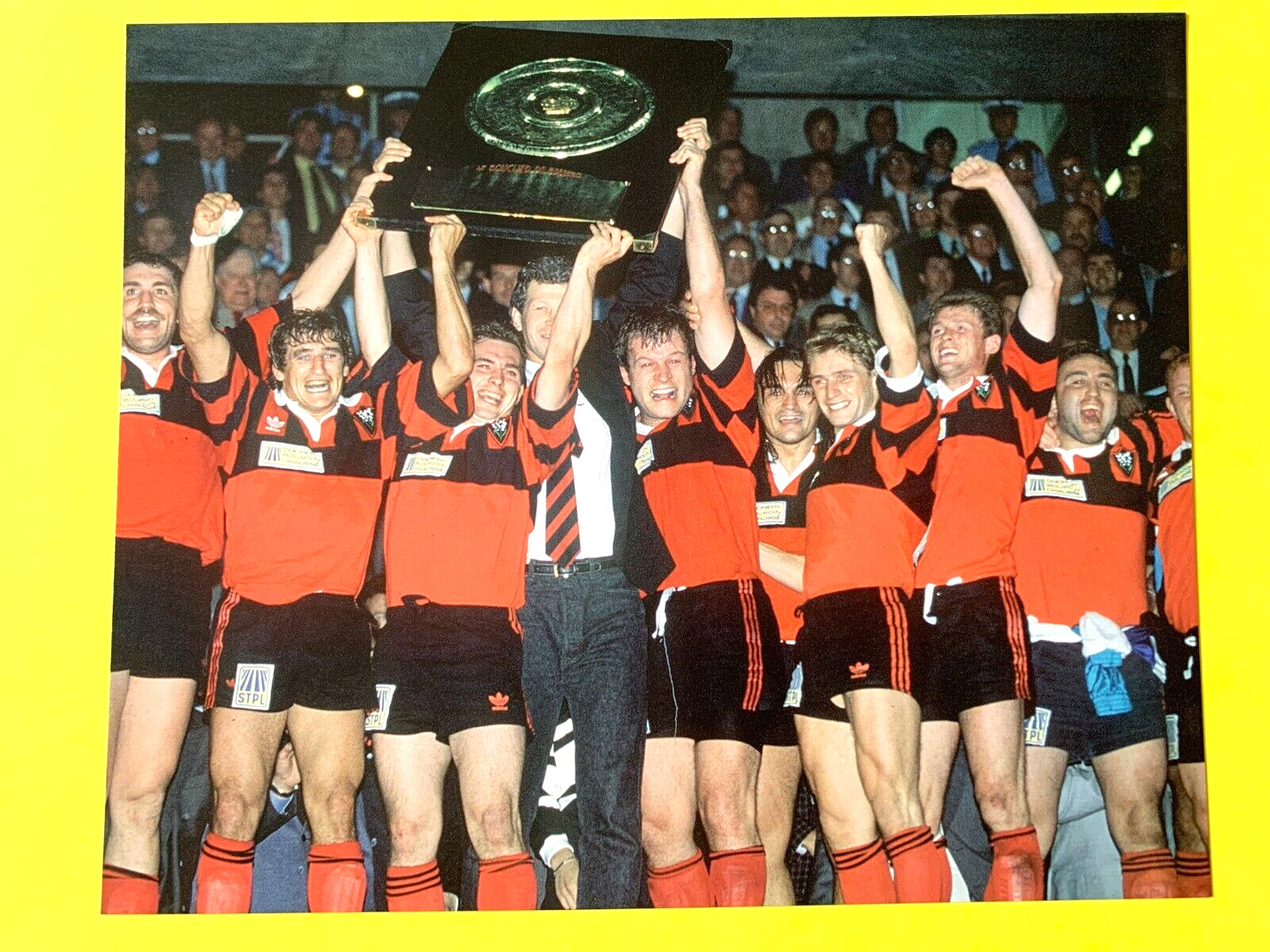 RUGBY RCT TOULON CHAMPION DE FRANCE 1992 SHIELD BRENNUS RARE TRADING CARD