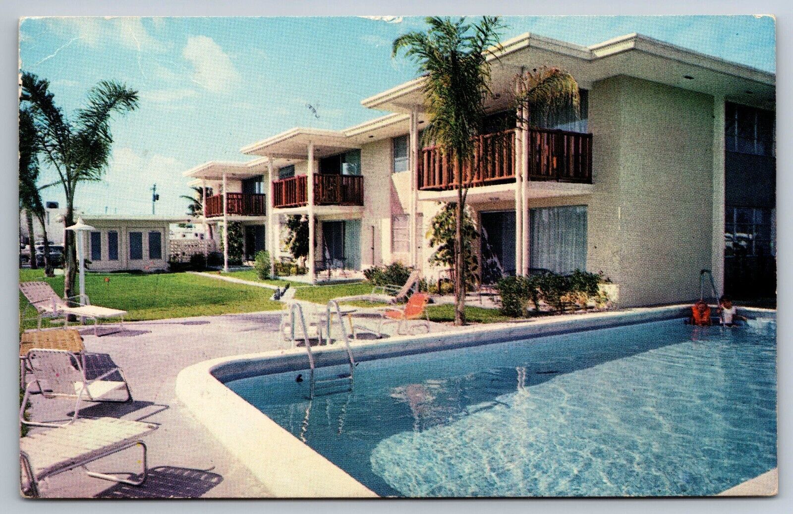 Sherwood Apartments Motel Pompano Beach Florida chrome Postcard