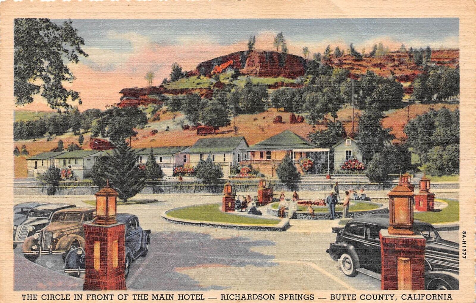 D2157 Circle in Front of Main Hotel, Richardson Springs, CA 1938 Teich Linen PC