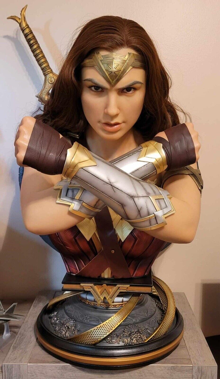 Queen Studios Wonder Woman Life Size Bust With Shield  Justice League Silicone