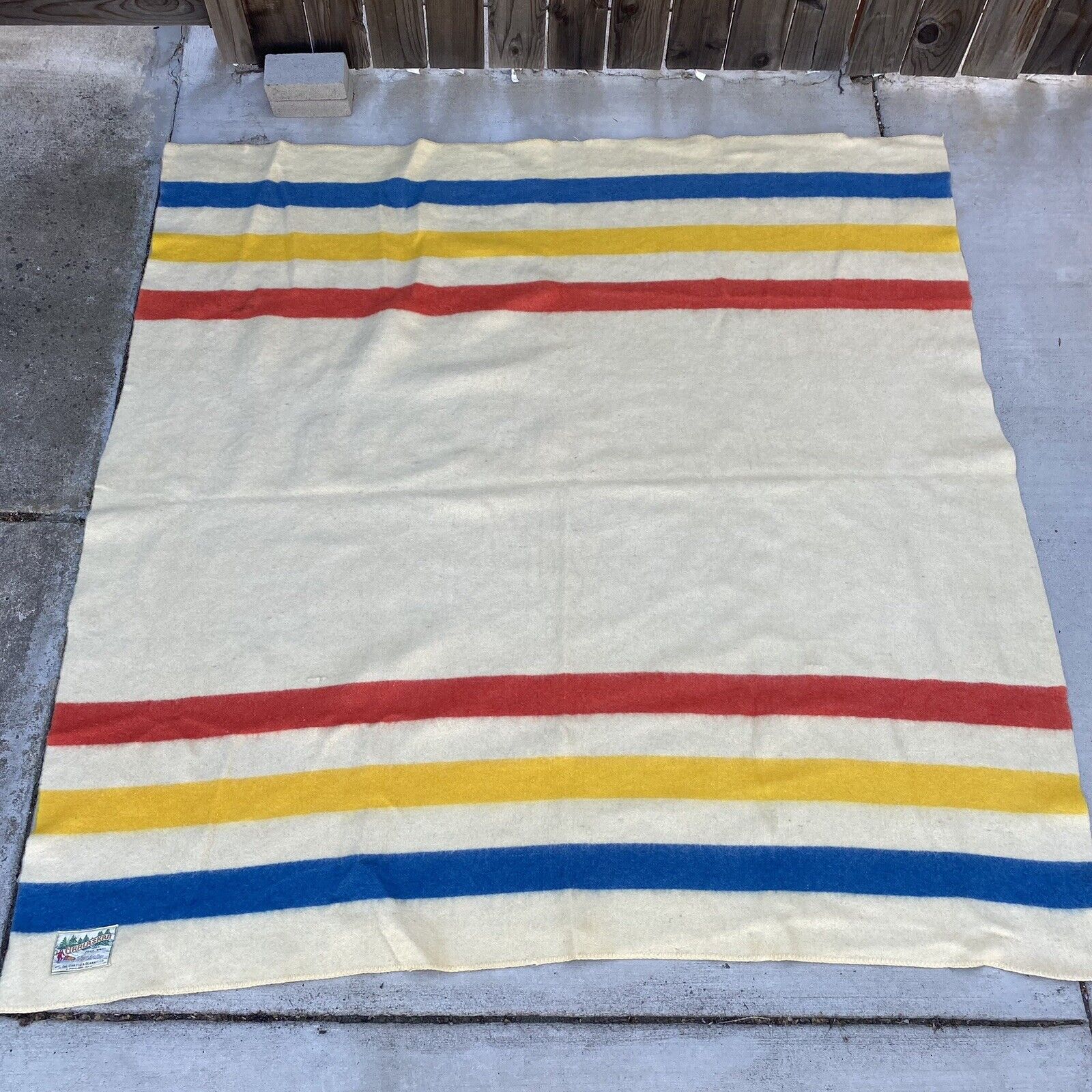 Vintage Orr Felt & Blanket Co. Orrlaskan 100% Wool 3 Striped Blanket 78” x 60”