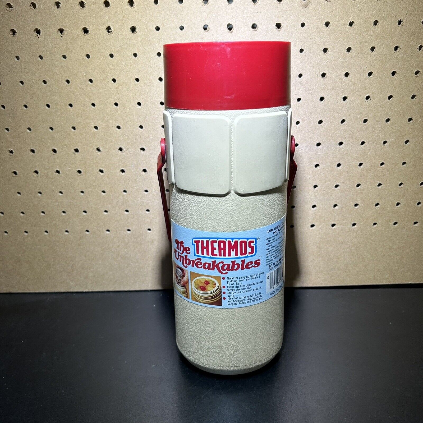 VINTAGE 1984 THERMOS The Unbreakables Model 4414 Tan & Red - New/Oldstock