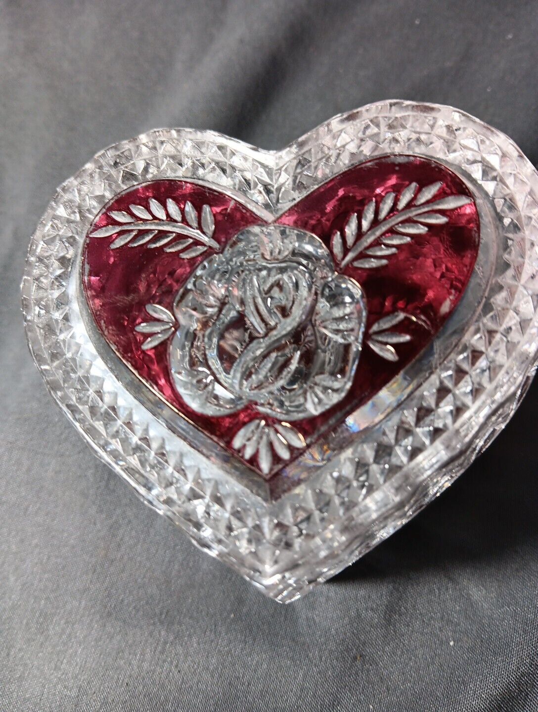 Beautiful Vintage Enesco Germany Ruby Stain Rose Heart Ring Box Glass