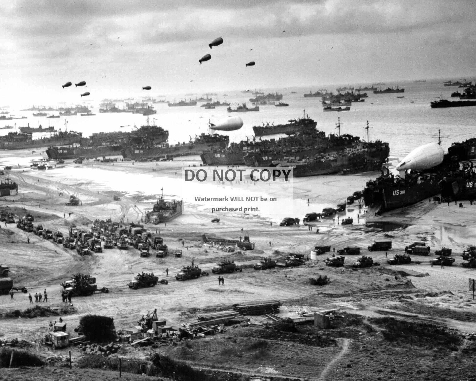 LANDING SHIPS AT OMAHA BEACH DURING THE INVASION OF NORMANDY 8X10 PHOTO (AB-131)