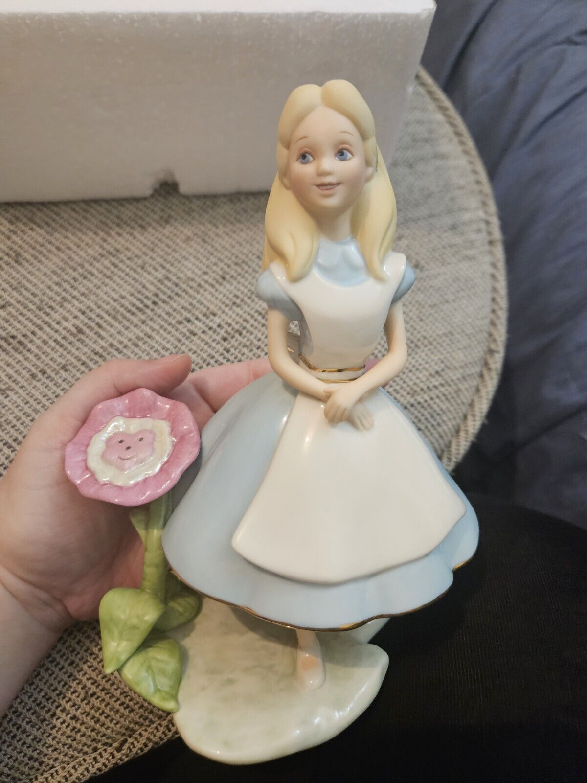 Lenox Disney Figurine Alice in Wonderland ALICE #790426 Excellent Condition