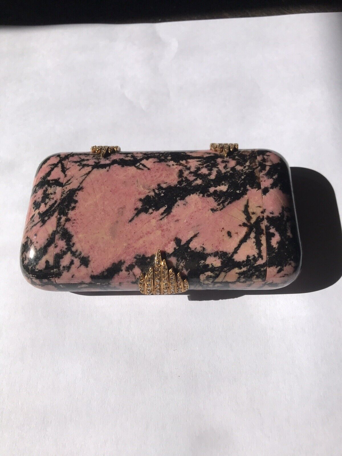 snuff box Rhodonite with gold and diamond hinges and clasp