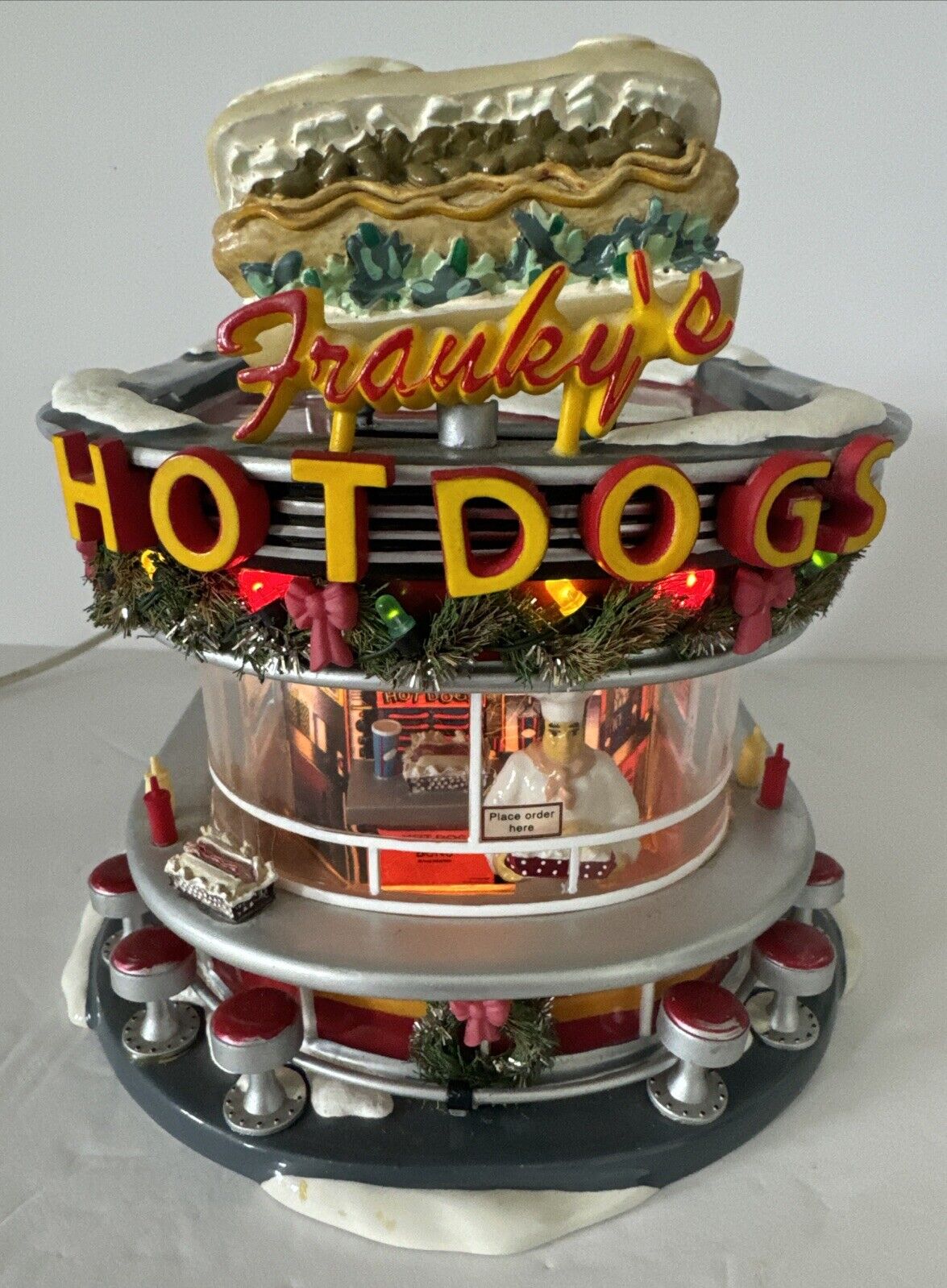 Department 56 Snow Village Franky’s Hot Dogs Illuminated 2006 Beautiful