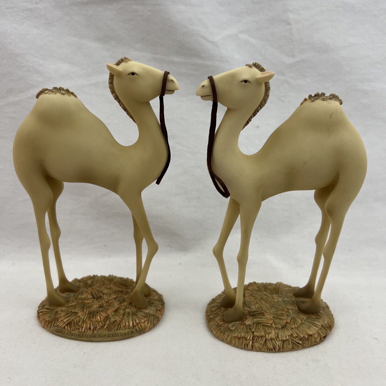 2 DEMDACO Pure Of Heart CAMEL Figurines 6 1/2\