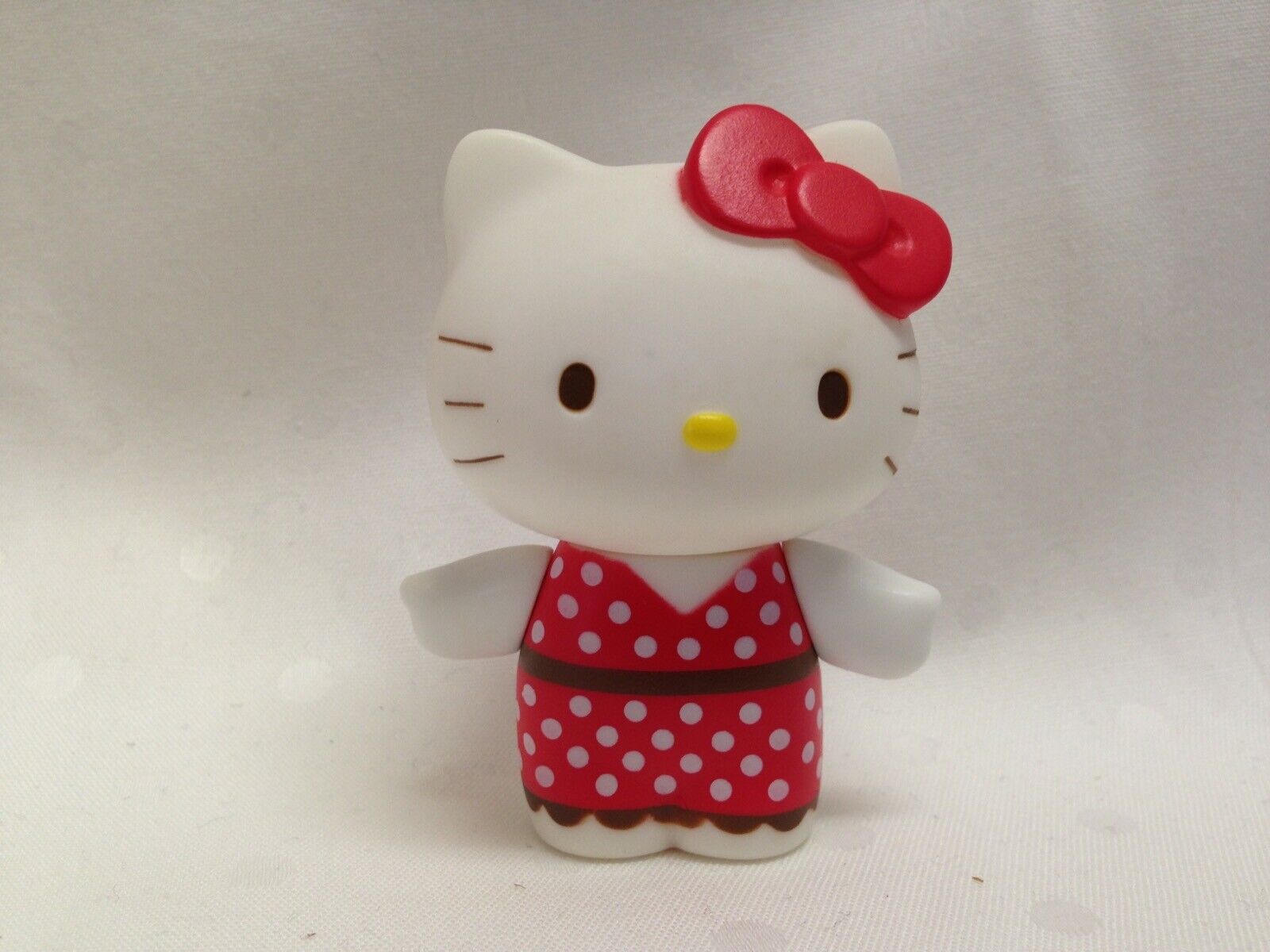 Hello Kitty Vinyl Figures Red Polkadot (urban outfitters) Sanrio 2011