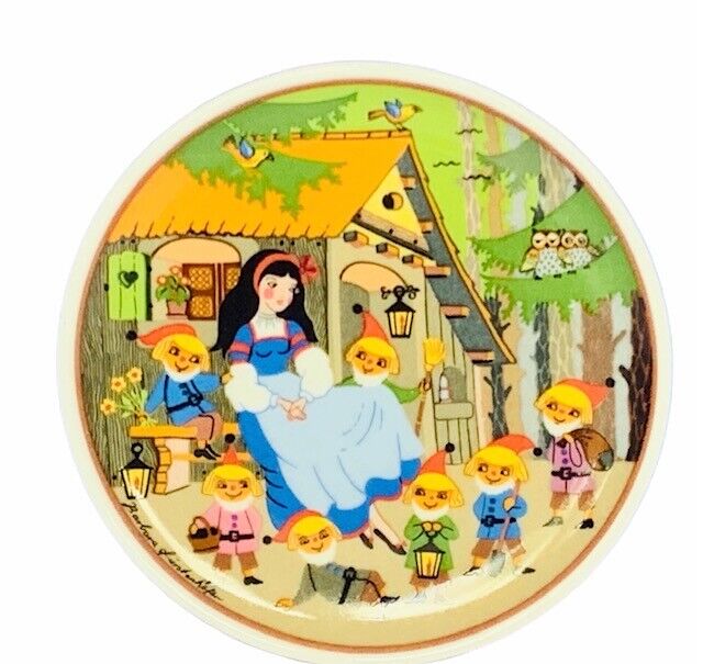 Walt Disney Germany plate signed art Barbara Fuerstenhoefer Snow White dwarfs 7