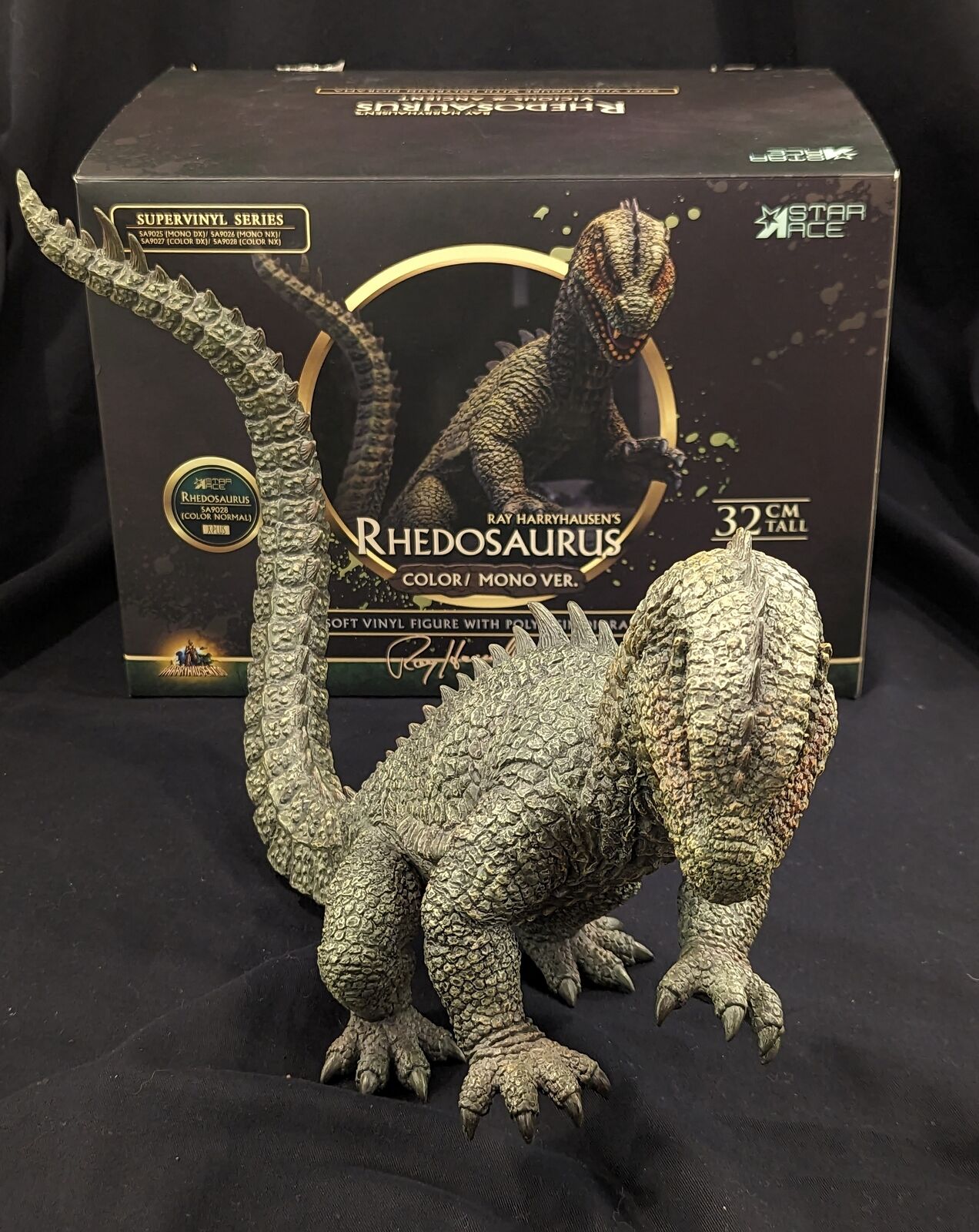 Star Ace Toys Soft Vinyl Statue X-Plus Lidosaurus Color Version