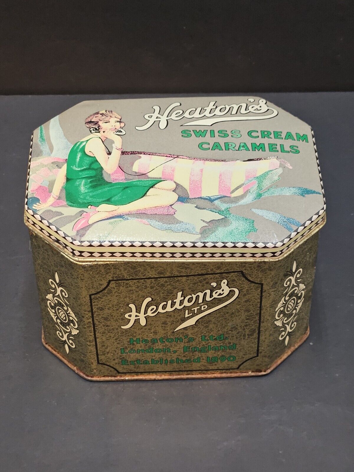 Vintage Heaton\'s Swiss Cream Caramels Tin Flapper Girl Made In England 5.5 In