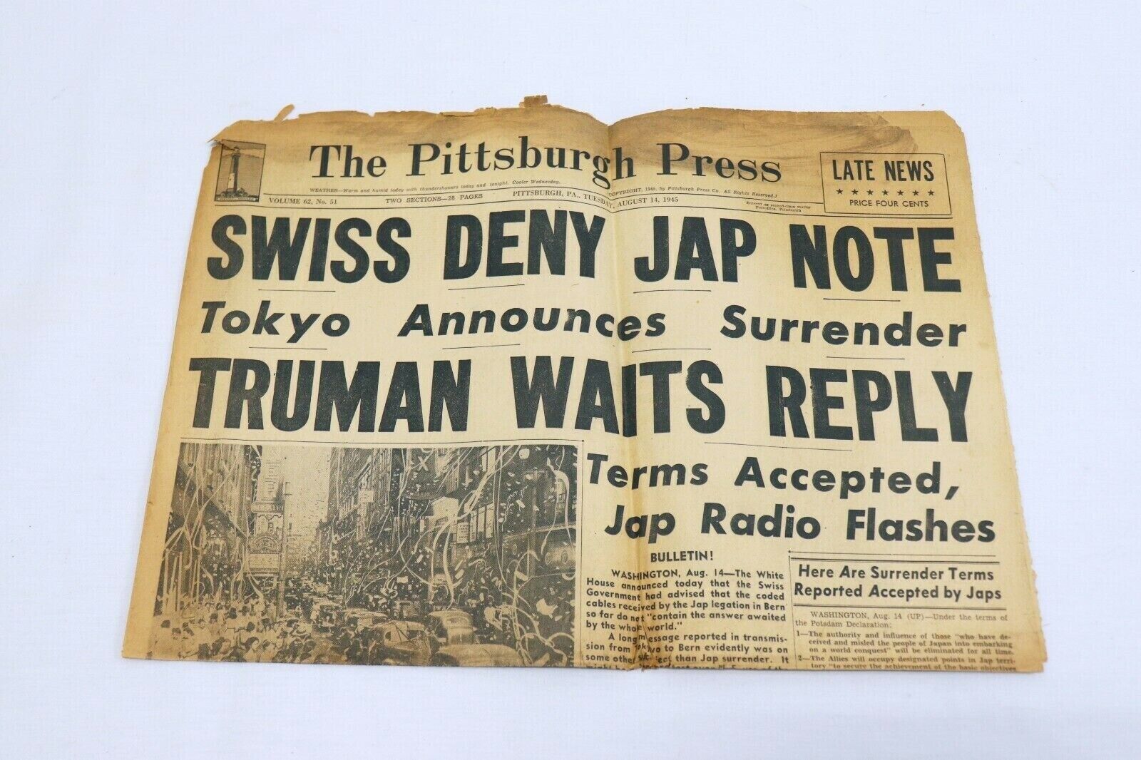 ORIGINAL Vintage Aug 14 1945 WWII Japan Surrenders Pittsburgh Press Newspaper