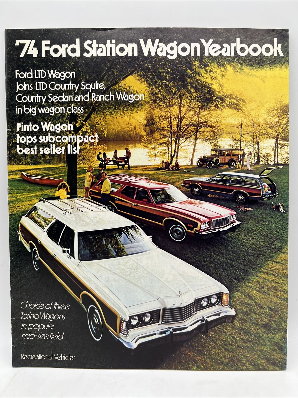 1974 FORD STATION WAGON YEARBOOK LTD Country Squire Ranch Dealer Sales Brochure