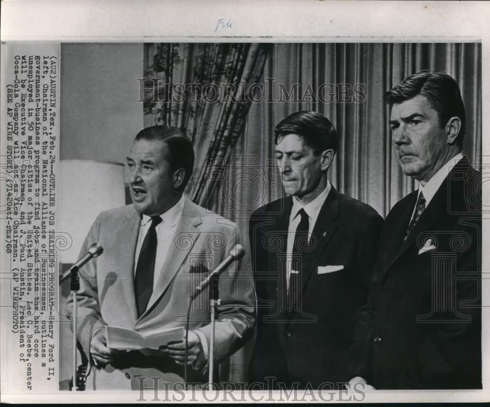 1968 Press Photo Henry Ford II, Leo Beebe & Paul Austin at TX employment meeting