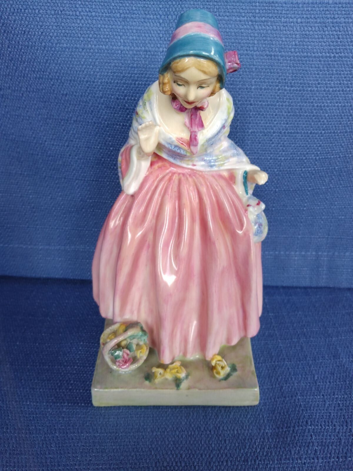 Royal Doulton Figurine Miss Fortune HN1897  