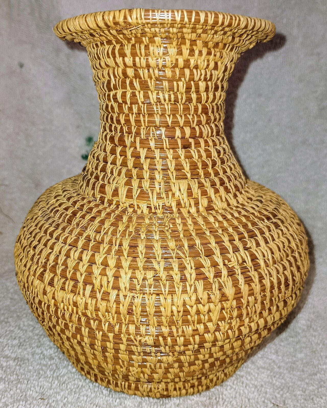 Coushatta Pine Needle Vase Shaped Basket Raffia Lacey Center Circa 1960\'s