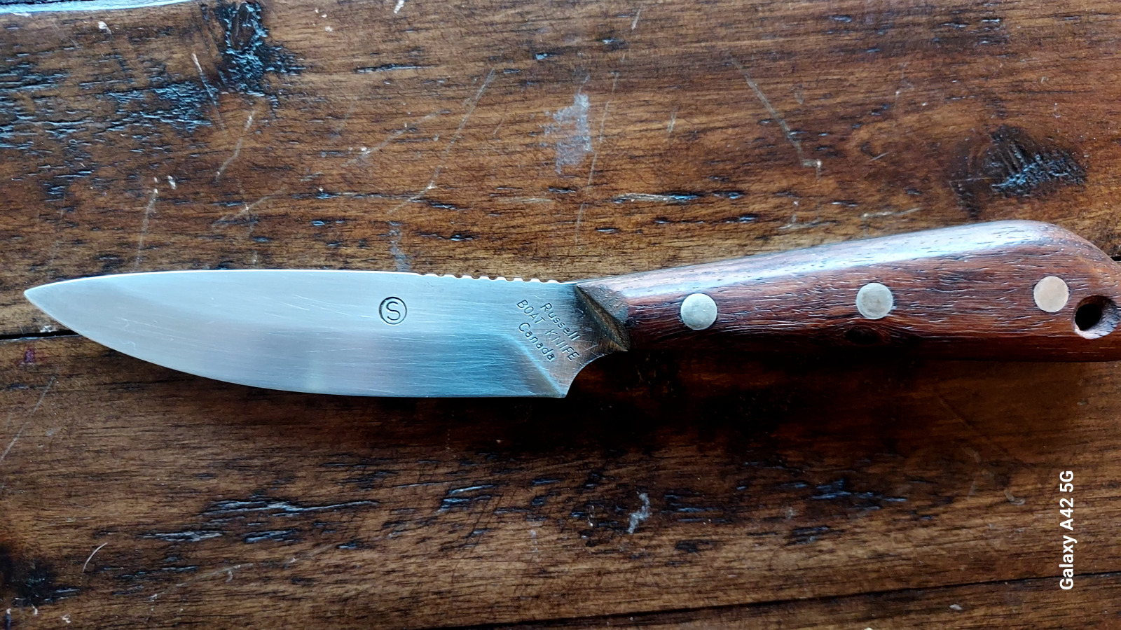 VINTAGE RUSSELL BOAT  KNIFE CANADIAN MADE