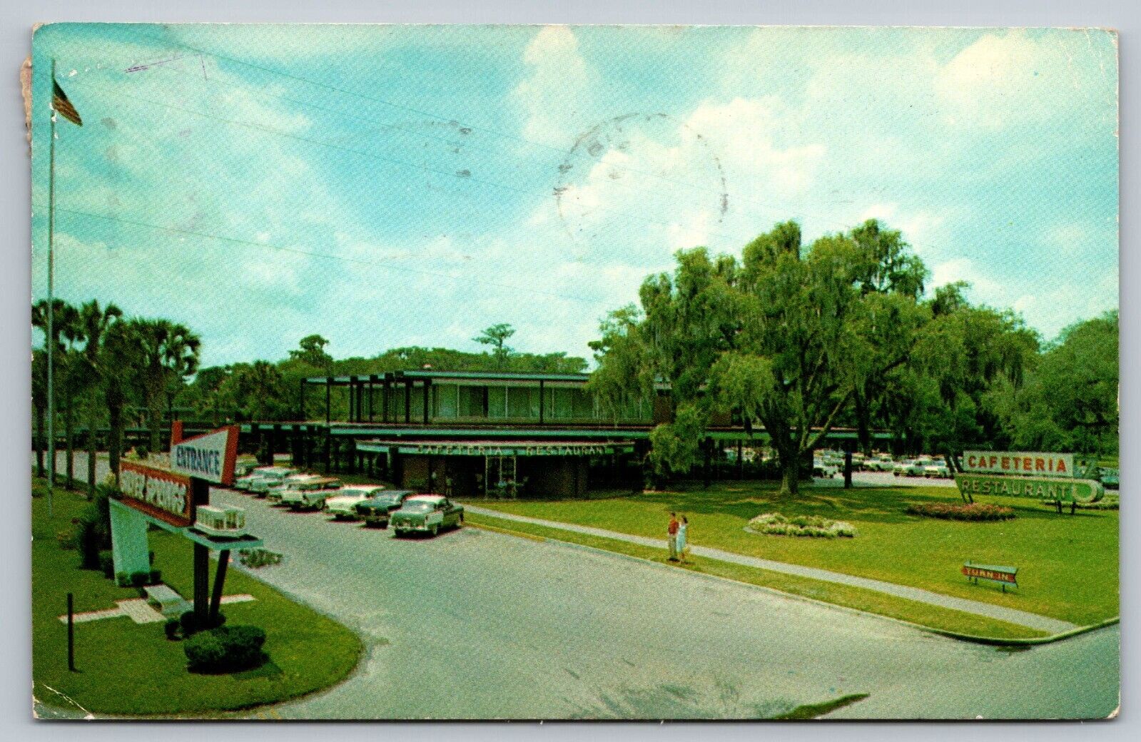 postcard FL - Silver Springs Entrance showing Cafeteria and Restaurant