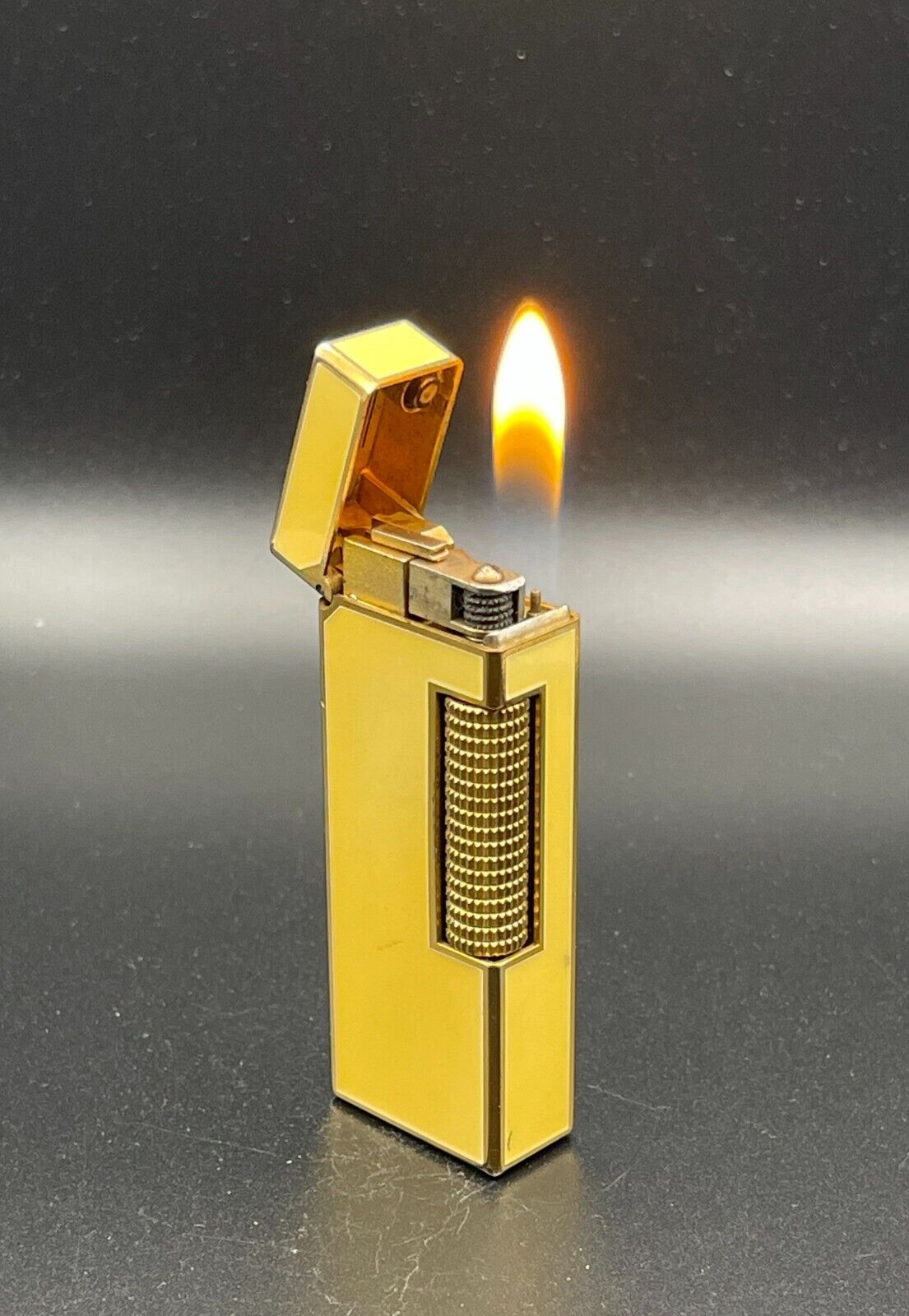 Dunhill Rollagas Vintage WORKING Lighter Very Rare Yellow Enamel w/Gold Trim