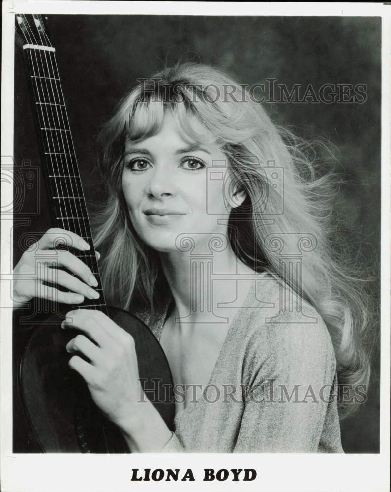 1983 Press Photo Guitarist Liona Boyd - lrq08494