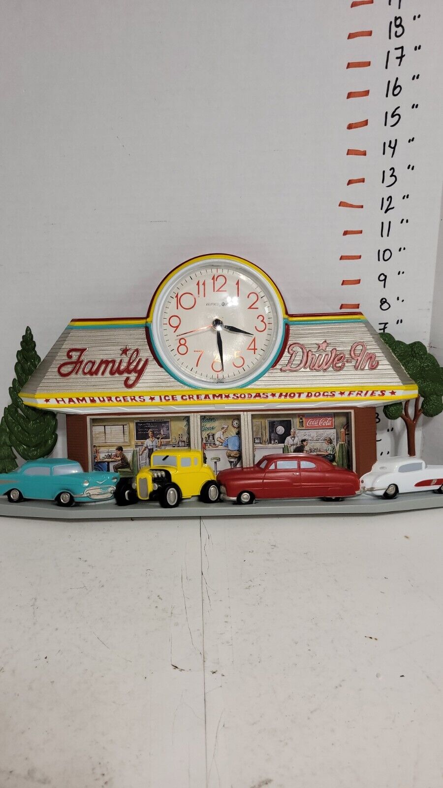 VTG Family Drive In Diner Wall Clock 1988 Burwood Products Classic Cars Works