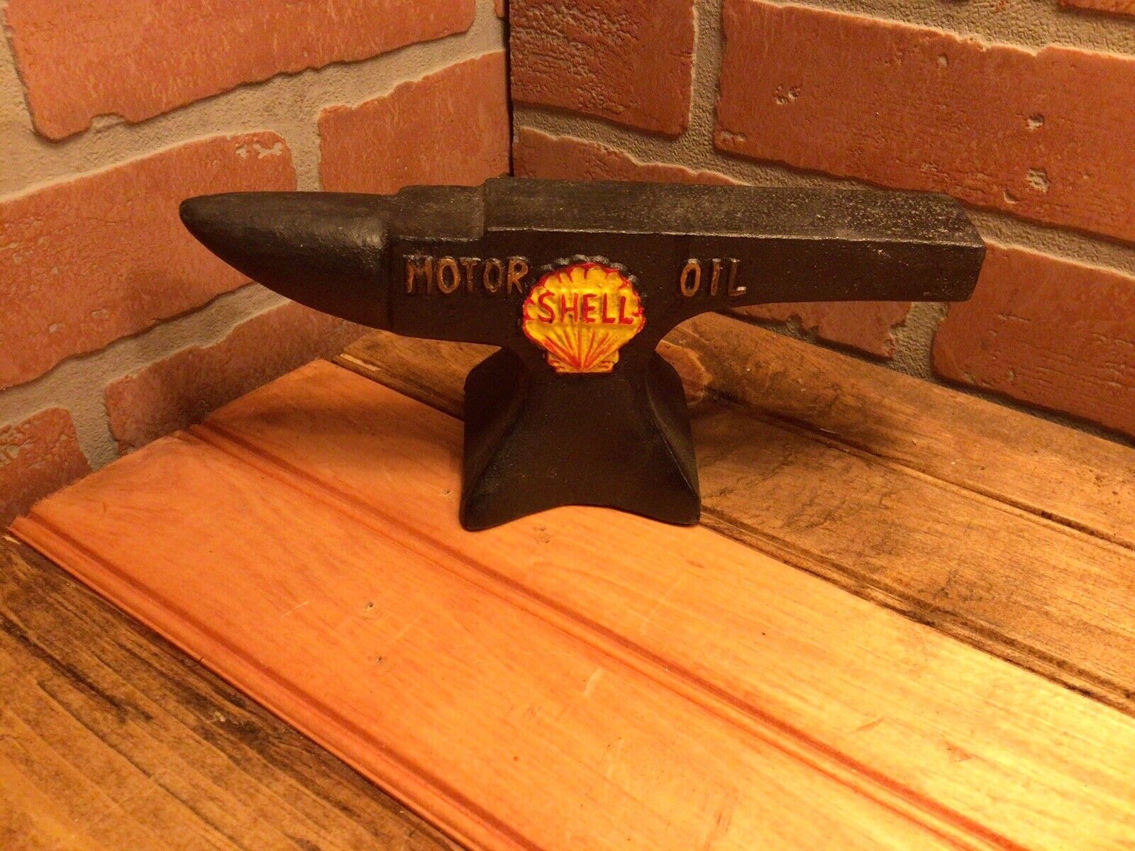 Large Heavy Shell Oil Company Anvil Doorstop Great 4 Collectors and a Great Gift
