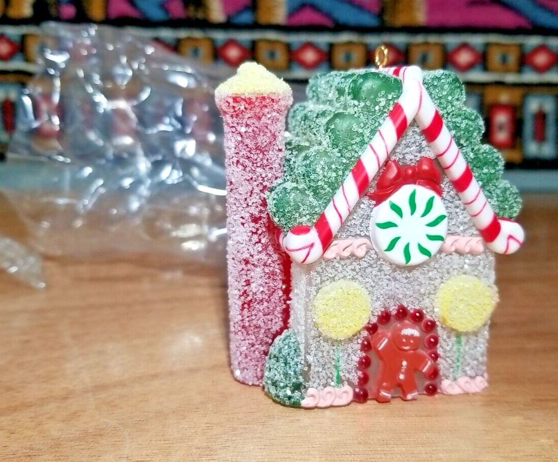 Rare HTF 1984 Hallmark Keepsake Sugarplum Cottage Lighted Ornament Candy House