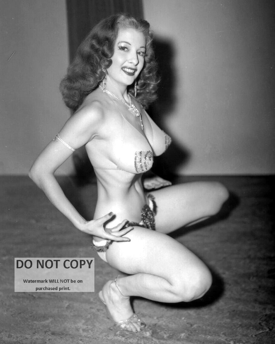 TEMPEST STORM ACTRESS AND BURLESQUE PERFORMER - 8X10 PUBLICITY PHOTO (MW152)