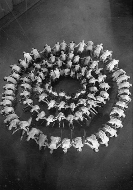Performance of a dance formation in Theatre Champs-Elys�e 1st March 1934 Photo