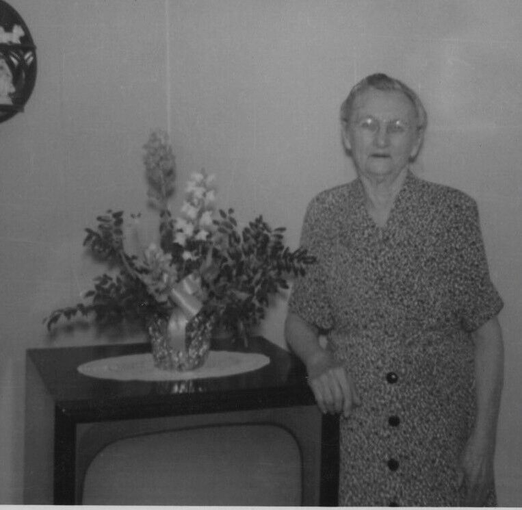 9B Photograph Cute Old Woman Old TV Portrait 