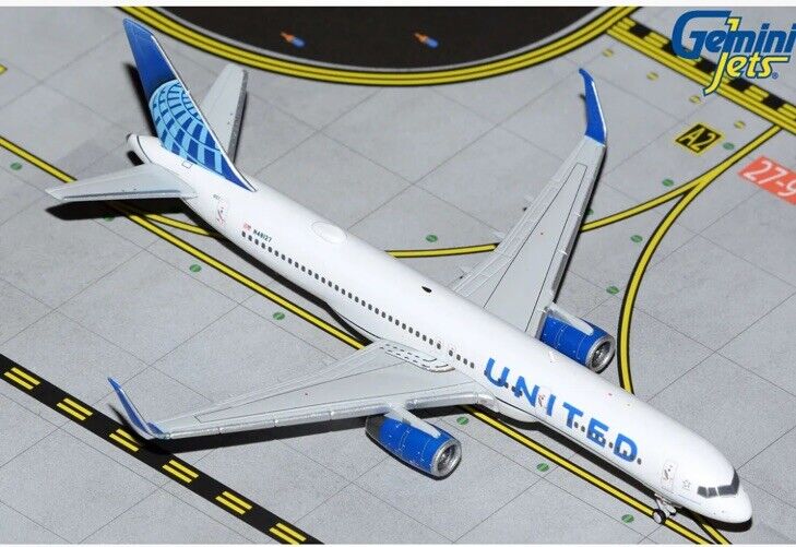 Gemini Jets 1:400 Scale United Airlines Boeing 757-200 N48127 (No Box)
