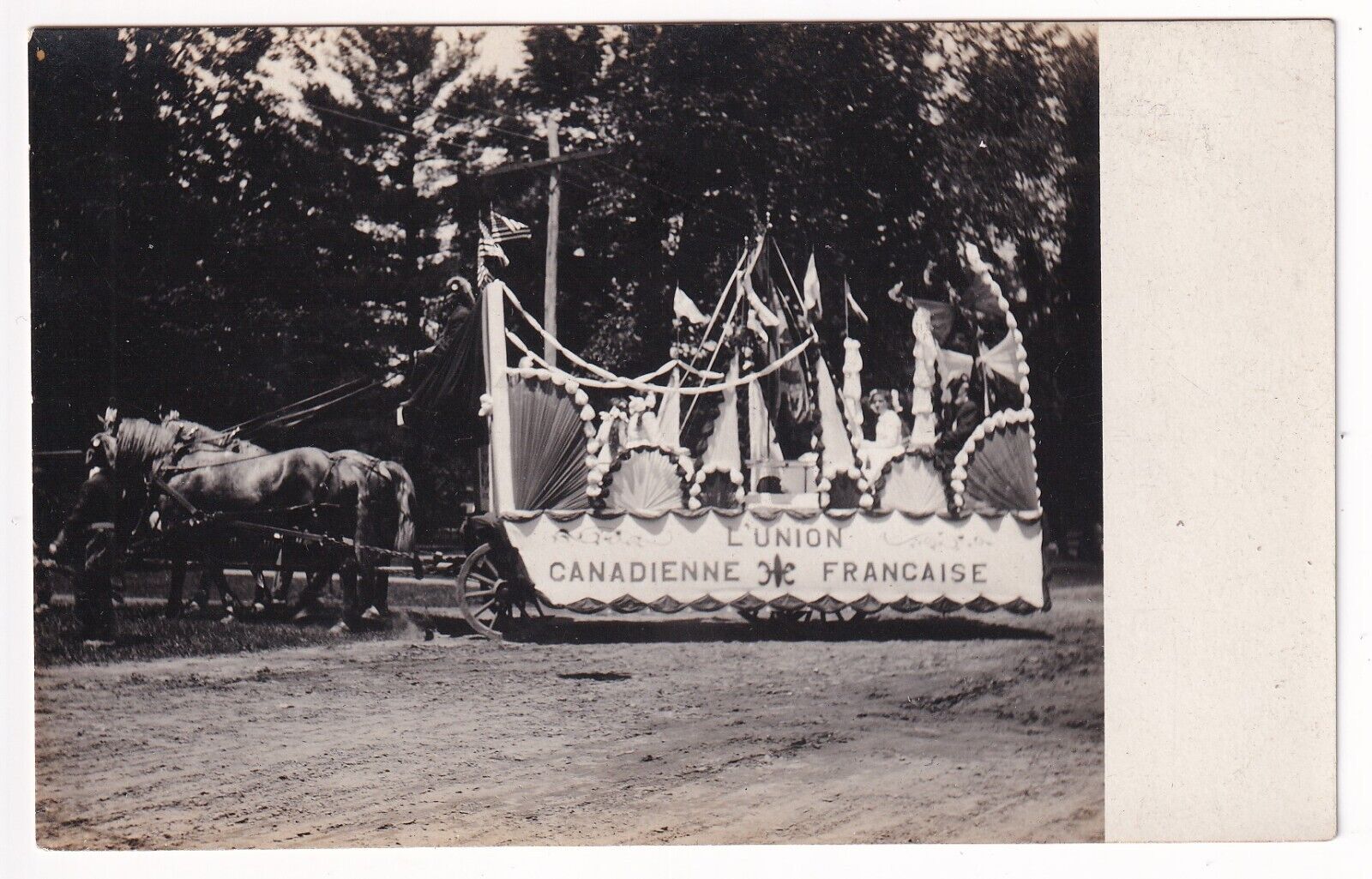 UNION CANADIENNE FRANÇAISE Célébration St-Jean Baptiste États Unis 1904-20s RPPC