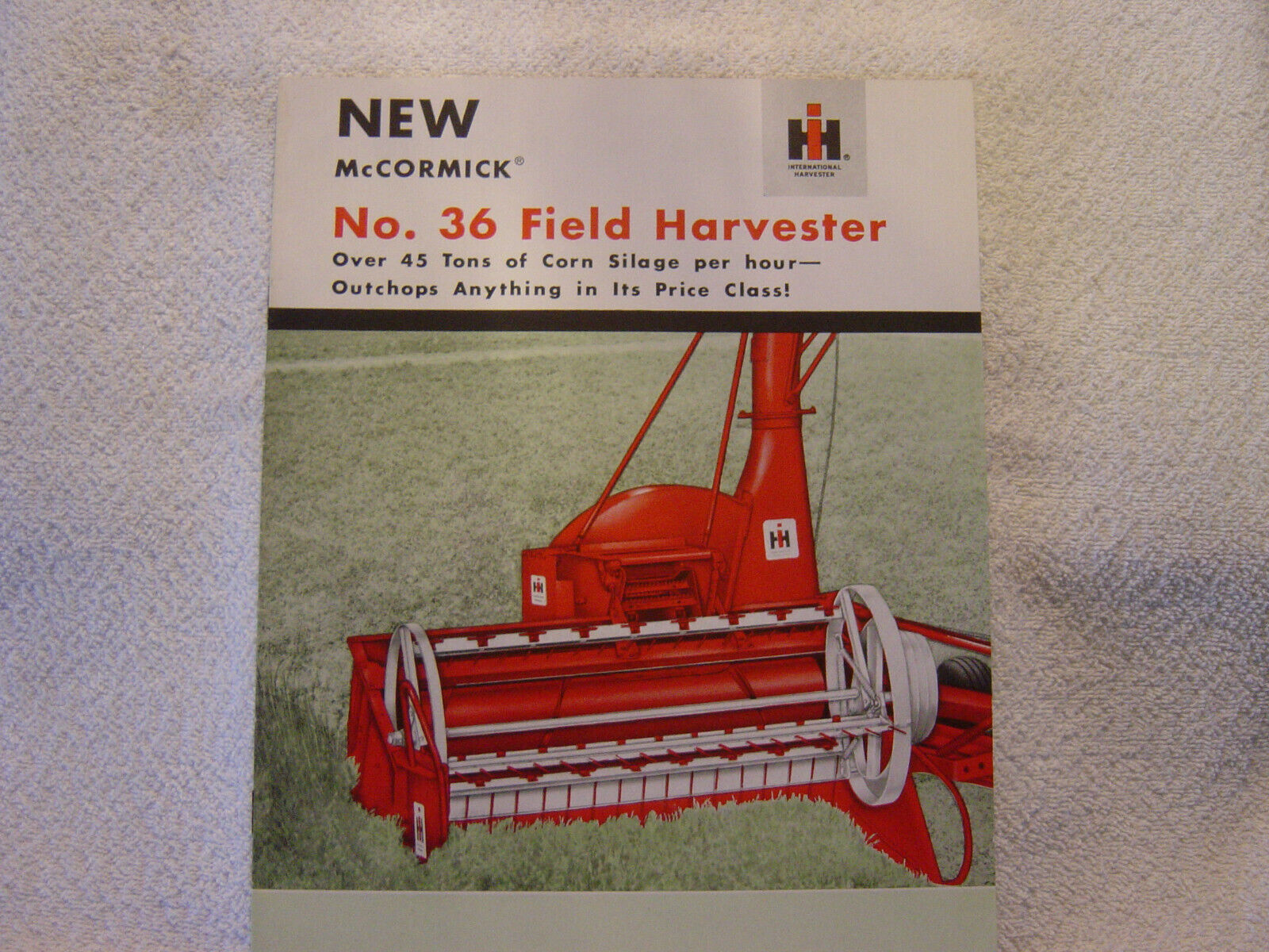 MCCORMICK IH NO 36 FIELD HARVESTER c 1950 s Sales Brochure   CR-1001-H