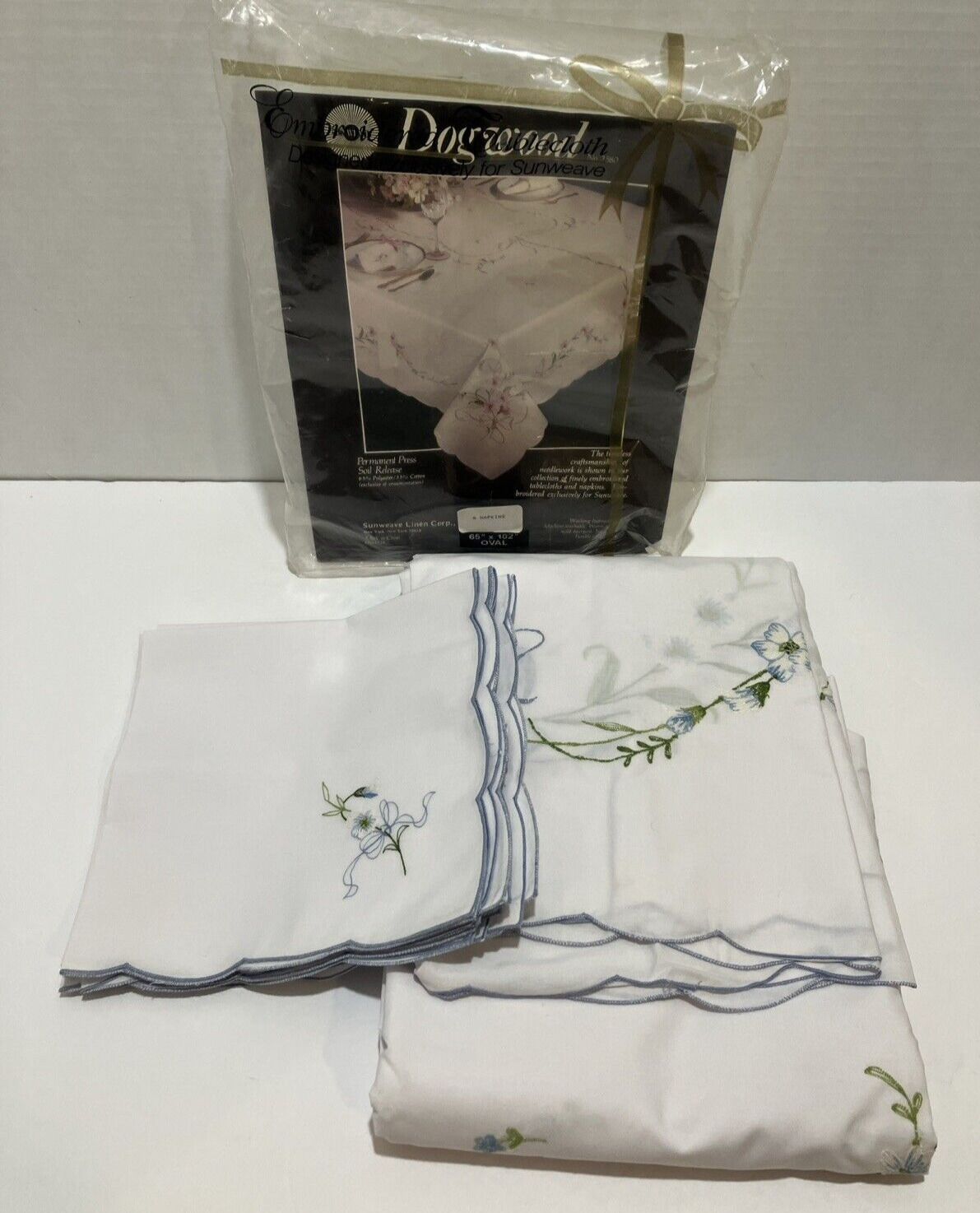 Embroidered Blue Dogwood Flowers Tablecloth 65x102 Oval 6 Napkins Sunweave Linen